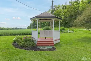 9366 Sandra Dr, New Paris, OH 45347 - Photo 6