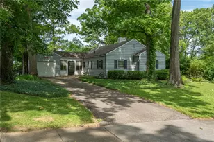 1971 Oak Knoll Dr, Springfield, OH 45504 - Photo 1