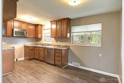 605 Wedgewood Avenue, Kettering, OH 45429 - Photo 8