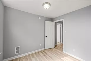 211 Odlin Ave, Dayton, OH 45405 - Photo 8