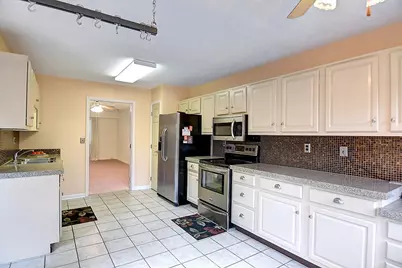 6069 N Quinella Way, Centerville, OH 45459 - Photo 4