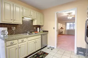 6069 N Quinella Way, Centerville, OH 45459 - Photo 4