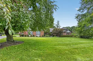 2844 Ramblingwood Ln, Washington Twp, OH 45458 - Photo 4