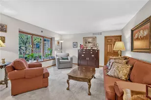 2844 Ramblingwood Ln, Washington Twp, OH 45458 - Photo 8