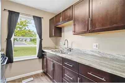 2489 Miami Village Drive, Miamisburg, OH 45342 - Photo 8