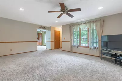 6685 Oakwood Lane, Huber Heights, OH 45424 - Photo 6