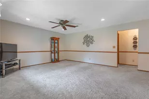 6685 Oakwood Ln, Huber Heights, OH 45424 - Photo 4