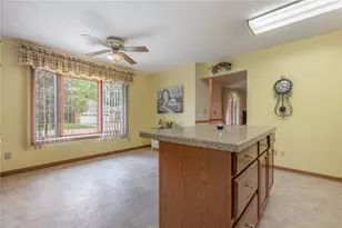 6685 Oakwood Ln, Huber Heights, OH 45424 - Photo 10