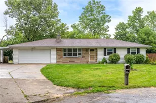 4 Frederick Pl, Medway, OH 45341 - Photo 2