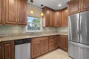 1702 Countryside Dr, Beavercreek, OH 45432 - Photo 10