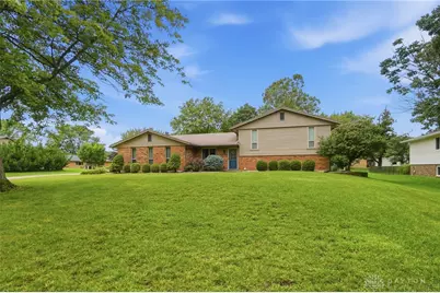 881 Lyncreek Drive, Washington Twp, OH 45458 - Photo 2