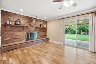 881 Lyncreek Dr, Washington Twp, OH 45458 - Photo 32