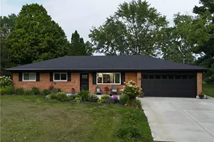 4634 Clayton Rd, Brookville, OH 45309 - Photo 1