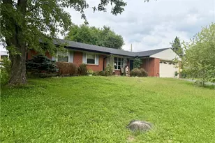 2611 Flowerstone Dr, Dayton, OH 45449 - Photo 2