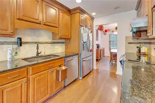 208 N Village Dr, Centerville, OH 45459 - Photo 12