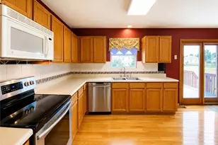 6329 Wellington Pl, Huber Heights, OH 45424 - Photo 4