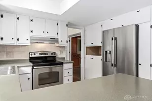 4925 Concordia Cir, Kettering, OH 45440 - Photo 18