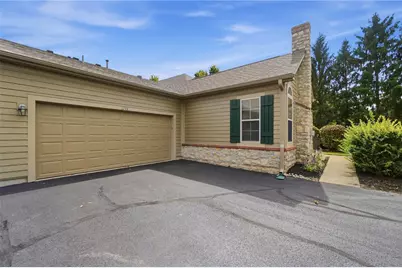 2375 Locust Hill Boulevard, Beavercreek, OH 45431 - Photo 34