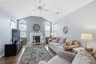 2375 Locust Hill Blvd, Beavercreek, OH 45431 - Photo 10