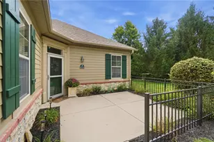 2375 Locust Hill Blvd, Beavercreek, OH 45431 - Photo 6