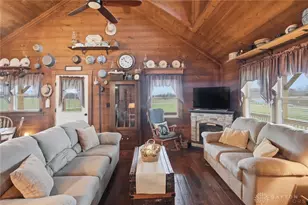 4288 Woods Ln, Hillsboro, OH 45133 - Photo 10