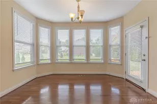 10049 Meadow Woods Ln, Washington Twp, OH 45458 - Photo 10