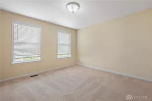 10049 Meadow Woods Ln, Washington Twp, OH 45458 - Photo 24