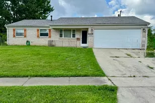 7201 Carmelita Dr, Huber Heights, OH 45424 - Photo 2