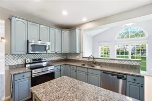 2524 Muirfield Dr, Beavercreek, OH 45431 - Photo 8