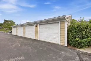 84 Mallard Glen Dr, Dayton, OH 45458 - Photo 2