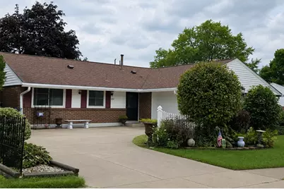 5702 Storck Drive, Huber Heights, OH 45424 - Photo 2