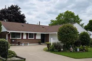 5702 Storck Dr, Huber Heights, OH 45424 - Photo 2