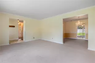 2206 Fox Run Rd, Miami Township, OH 45459 - Photo 4