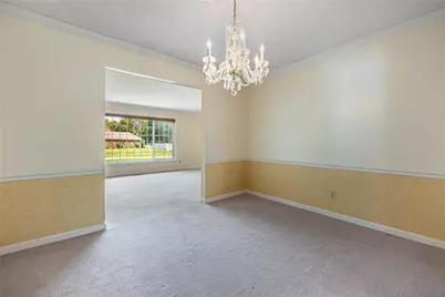 2206 Fox Run Road, Miami Township, OH 45459 - Photo 6