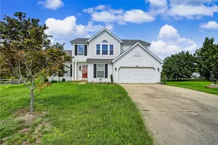 466 Lake Haven Court, Lebanon, OH 45036 - Photo 2