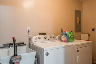 718 Brande, Eaton, OH 45320 - Photo 8