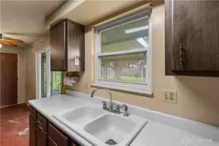 7161 Saffron Dr, Huber Heights, OH 45424 - Photo 16