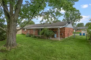 7161 Saffron Dr, Huber Heights, OH 45424 - Photo 4