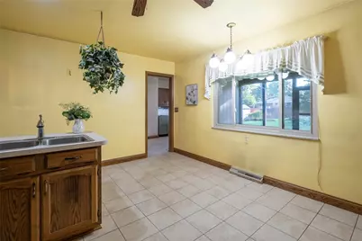 1072 Ceylon Circle, Beavercreek, OH 45430 - Photo 8