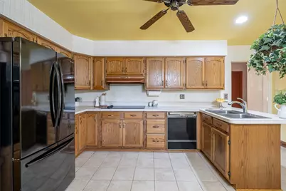 1072 Ceylon Circle, Beavercreek, OH 45430 - Photo 6