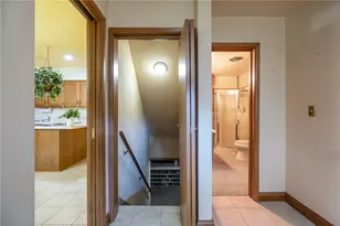1072 Ceylon Cir, Beavercreek, OH 45430 - Photo 20