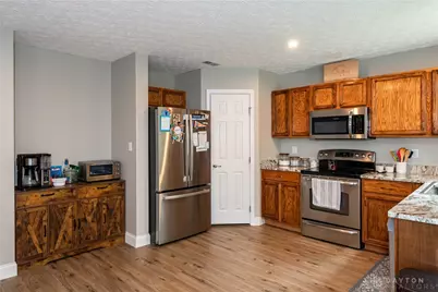 1680 Wimbledon Drive, Fairborn, OH 45324 - Photo 8