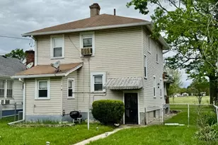 2708 Oakridge Dr, Dayton, OH 45417 - Photo 2