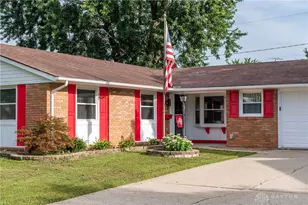 703 W Washington St, New Carlisle, OH 45344 - Photo 2