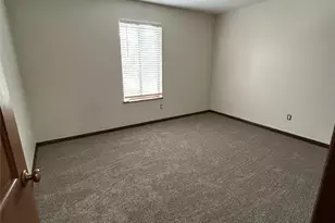 1936 Washington Dr, Washington Twp, OH 45458 - Photo 12