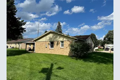 219 N Smith Street, New Carlisle, OH 45344 - Photo 6