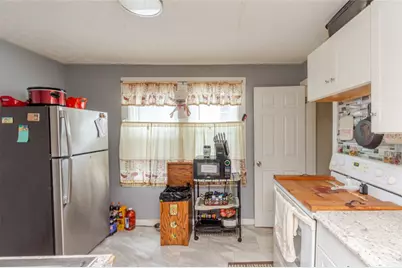2419 Saint Charles Avenue, Dayton, OH 45410 - Photo 8