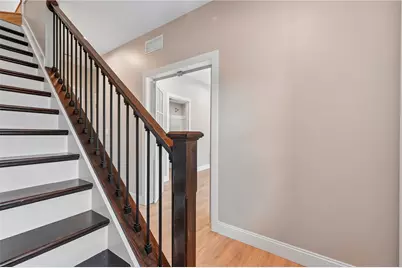 3908 Edwards Road #B, Cincinnati, OH 45209 - Photo 8