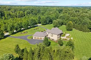 9020 Whisperinghill Dr, Cincinnati, OH 45242 - Photo 2