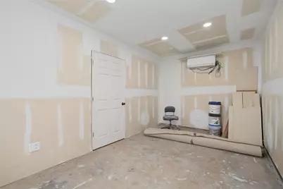 4304 Harbison Street, Dayton, OH 45439 - Photo 24